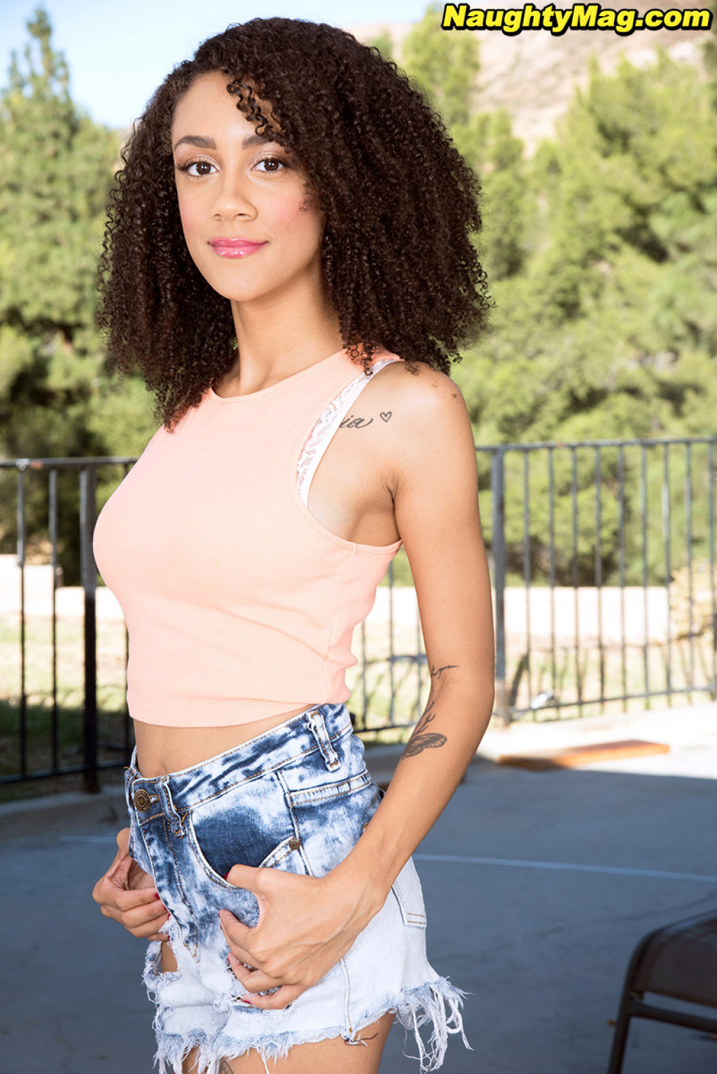 Ariana Aimes. bio, videos y fotos